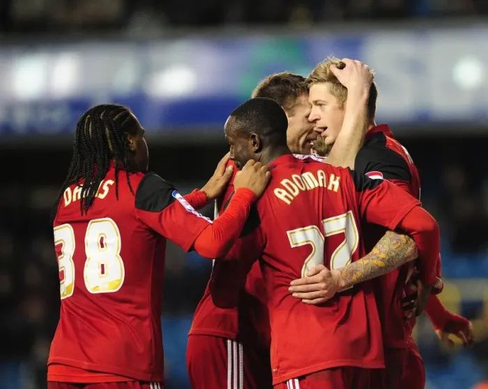 Framed Print : Bristol City Celebrate Jon Stead's Goal Against Millwall in Championship Match, 2013
