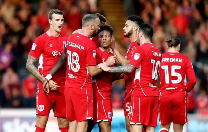 Framed Print : Bristol City Celebrate Tammy Abraham's Goal: Wycombe Wanderers vs. Bristol City, EFL League Cup (09 / 08 / 2016)