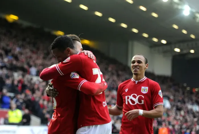 Framed Print : Bristol City Celebrate Victory: Bryan and Kodjia Rejoice After Goal vs. Bolton Wanderers (19-03-2016)
