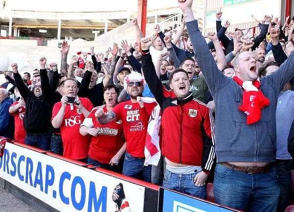Bristol City Celebrates Promotion: Thrilling Moment at Ashton Gate after Win against Coventry City (180415)