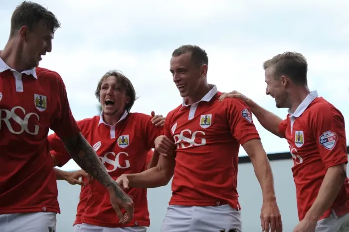 Framed Print : Bristol City Celebrates: Wilbraham's Goal Against Colchester United, Sky Bet League One, 2014 Framed Print : Bristol City Celebrates: Wilbraham's Goal Against Colchester United, Sky Bet League One, 2014