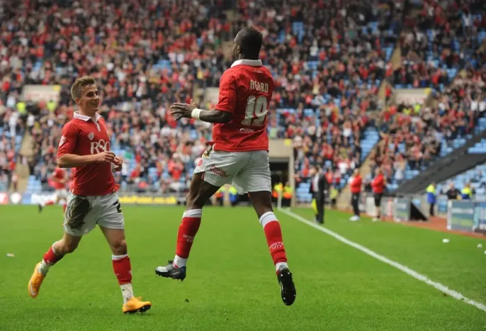 Framed Print : Bristol City Celebrates Win Against Coventry City, 181014 Framed Print : Bristol City Celebrates Win Against Coventry City, 181014