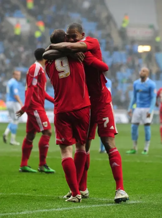 Framed Print : Bristol City Celebration: David Clarkson and Marvin Elliott Rejoice in Championship Win Against Coventry City (05 / 03 / 2011)