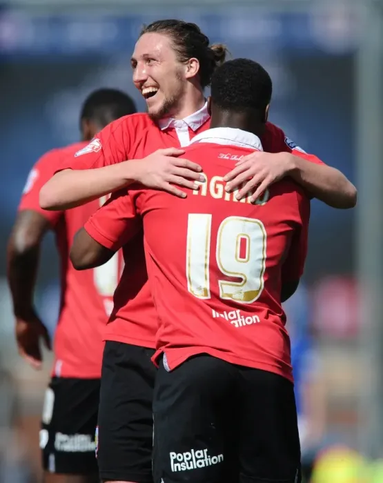 Framed Print : Bristol City Celebration: Agard and Ayling Rejoice in 25-April-2015 League One Victory Framed Print : Bristol City Celebration: Agard and Ayling Rejoice in 25-April-2015 League One Victory