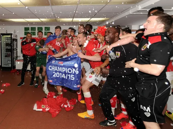 Framed Print : Bristol City Claim League Victory: Thrilling Celebrations at Ashton Gate (18-04-2015)