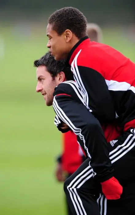 Framed Print : Bristol City: Cole Skuse and Bobby Reid in Deep Focus during Training Session