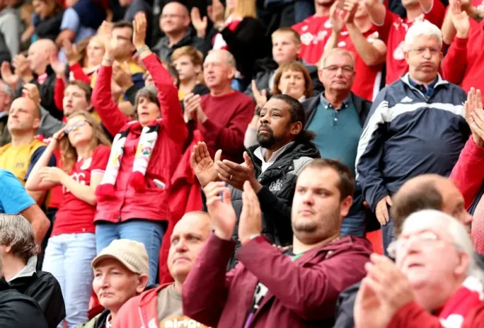 Framed Print : Bristol City Fans in Action at Rotherham United Match, Sky Bet Championship (September 10, 2016) Framed Print : Bristol City Fans in Action at Rotherham United Match, Sky Bet Championship (September 10, 2016)