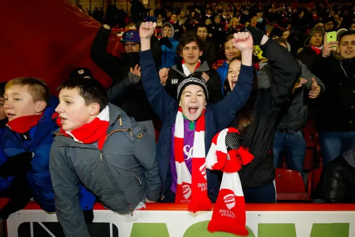 Framed Print : Bristol City Fans Celebrate 1-1 Draw (5-3 Agg.), Securing a Spot at Wembley