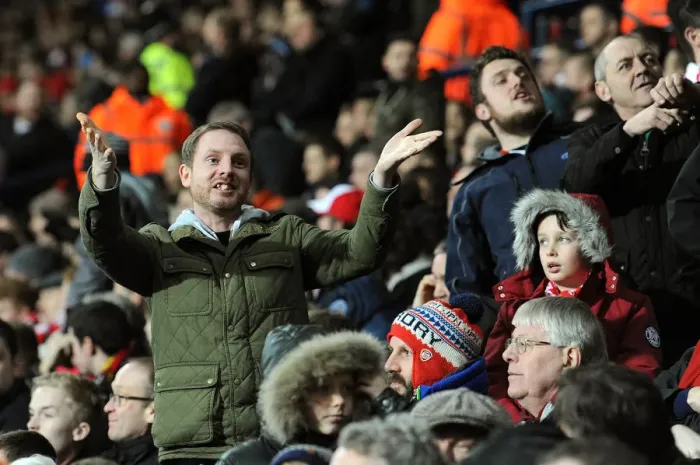 Framed Print : Bristol City Fans Disappointed as Saido Berahino Scores for West Brom in FA Cup Third Round (09 / 01 / 2016)