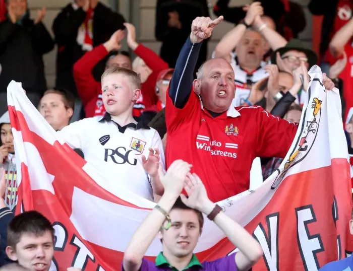 Framed Print : Bristol City Fans in Full Force at Ashton Gate: Bristol City vs Coventry City, Sky Bet League One (18-04-2015) Framed Print : Bristol City Fans in Full Force at Ashton Gate: Bristol City vs Coventry City, Sky Bet League One (18-04-2015)