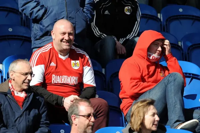 Framed Print : Bristol City Fans in Full Force: Sky Bet League One Match Against Colchester United (Mar. 22, 2014)