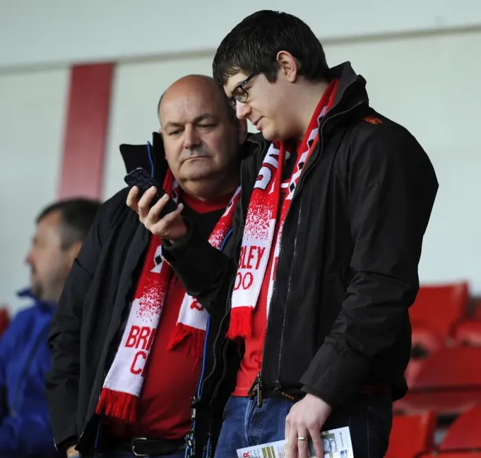 Framed Print : Bristol City Fans in Full Force at Walsall's Banks Stadium, Sky Bet League One (12 / 04 / 2014)