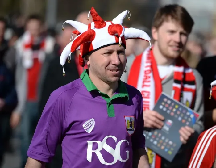Framed Print : Bristol City Fans Heading to Wembley for Johnstone's Paint Final vs Walsall, 2015 Framed Print : Bristol City Fans Heading to Wembley for Johnstone's Paint Final vs Walsall, 2015