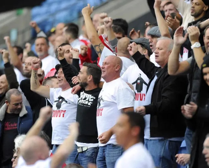 Framed Print : Bristol City Fans Honor Mark Divy Saunders at Ricoh Arena: A Moving Tribute during Sky Bet League One Match against Coventry City