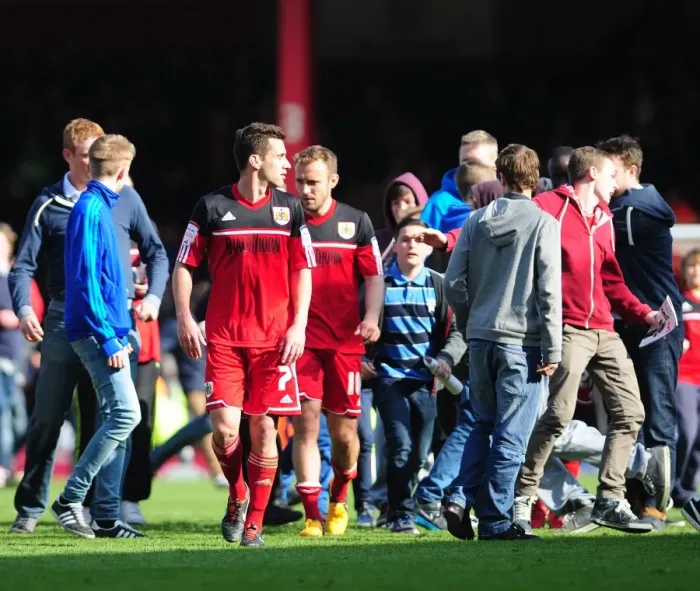 Framed Print : Bristol City Fans Invade Pitch after Securing Promotion to Championship Framed Print : Bristol City Fans Invade Pitch after Securing Promotion to Championship