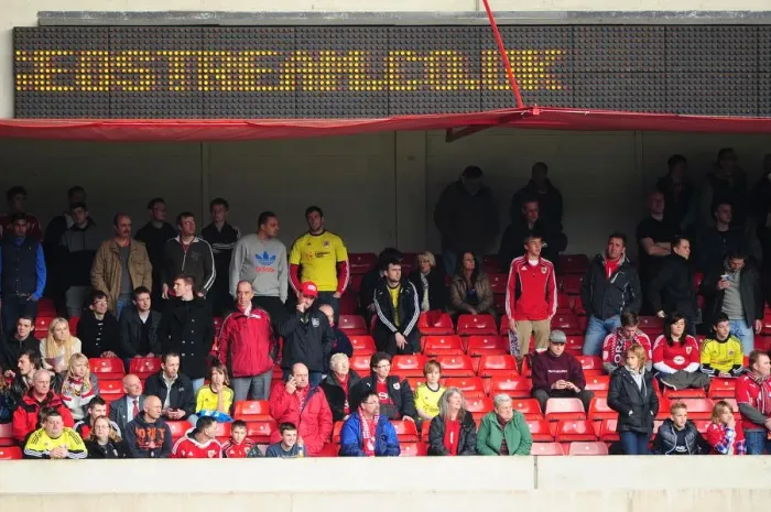 Framed Print : Bristol City Fans at Nottingham Forest's The City Ground, 07-04-2012 Framed Print : Bristol City Fans at Nottingham Forest's The City Ground, 07-04-2012
