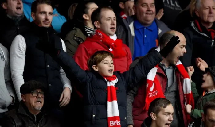Framed Print : Bristol City Fans Unwavering Passion at Nottingham Forest vs. Bristol City, Sky Bet Championship (27 / 02 / 2016)