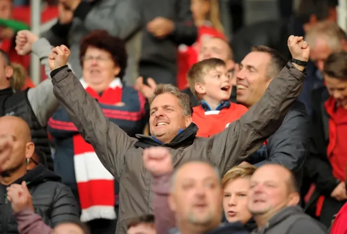 Framed Print : Bristol City Fans Go Wild: Aaron Wilbraham Scores the Winning Goal Against Blackburn Rovers