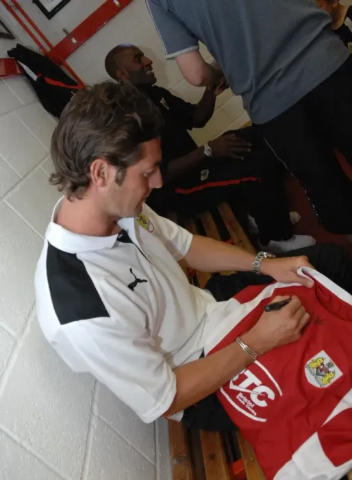 Framed Print : Bristol City FC: 08-09 Season Open Day - A Season Behind the Scenes Framed Print : Bristol City FC: 08-09 Season Open Day - A Season Behind the Scenes