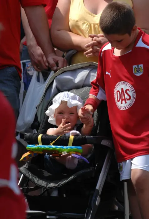 Framed Print : Bristol City FC: 08-09 Season Preview - Open Day with First Team
