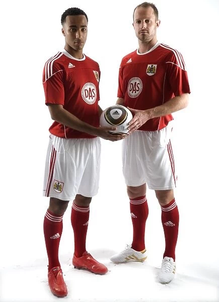 Bristol City FC: 09-10 Season Review - New Kit Unveiled