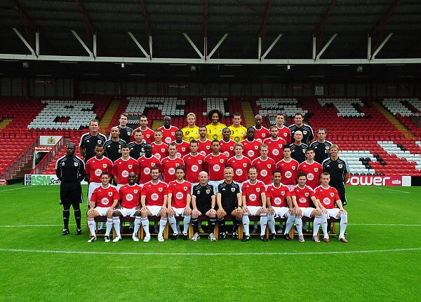 Bristol City FC 2016-2017: The Squad and Management Team United