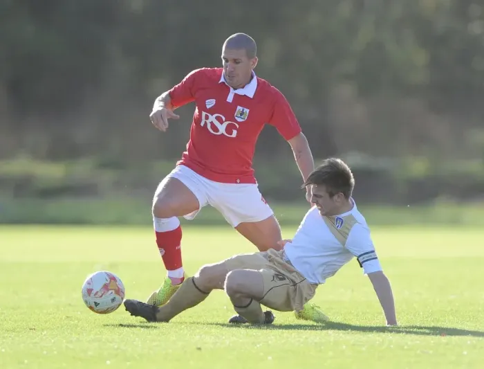 Framed Print : Bristol City FC: Adam El-Abd in Action against Colchester in Training, November 2014 Framed Print : Bristol City FC: Adam El-Abd in Action against Colchester in Training, November 2014
