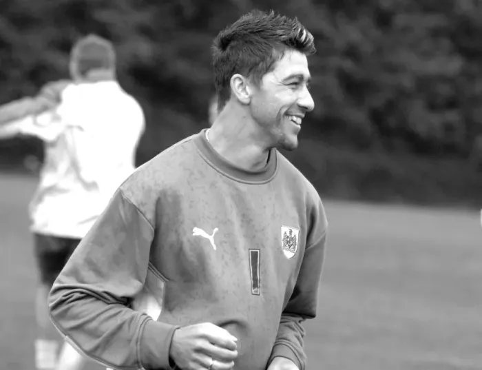 Framed Print : Bristol City FC: Adriano Basso in Focus during 07-08 Training Framed Print : Bristol City FC: Adriano Basso in Focus during 07-08 Training