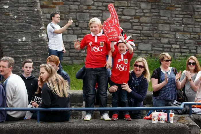 Framed Print : Bristol City FC: Champions Triumphant Bus Parade (May 2015) - A Sea of Supporters Celebrating League 1 and Johnstones Paint Trophy Titles