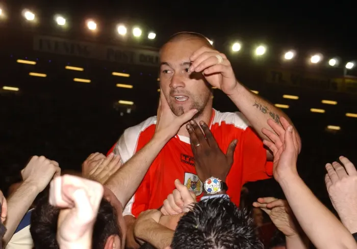Framed Print : Bristol City FC: Christian Roberts in Action, Adored by the Fans