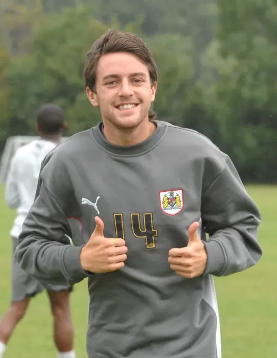 Framed Print : Bristol City FC: Cole Skuse in Focus - Training, 07-08 Framed Print : Bristol City FC: Cole Skuse in Focus - Training, 07-08