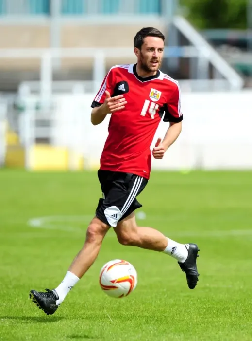 Framed Print : Bristol City FC: Cole Skuse in Intense Pre-Season Training, July 2012