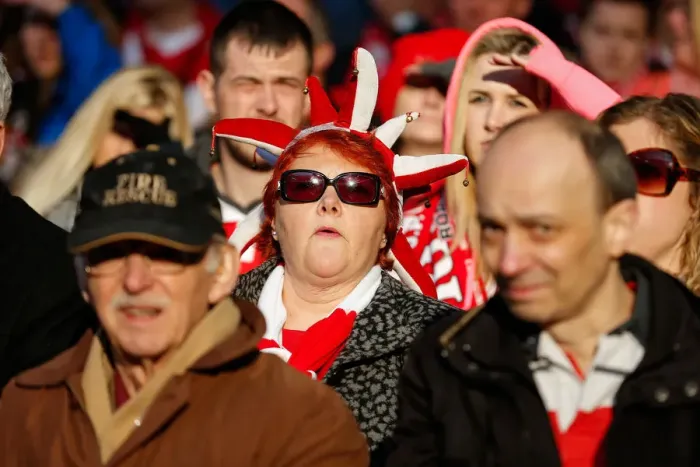 Framed Print : Bristol City FC Fans Celebrate Win at Wembley Stadium during Johnstones Paint Trophy Final against Walsall (2015)