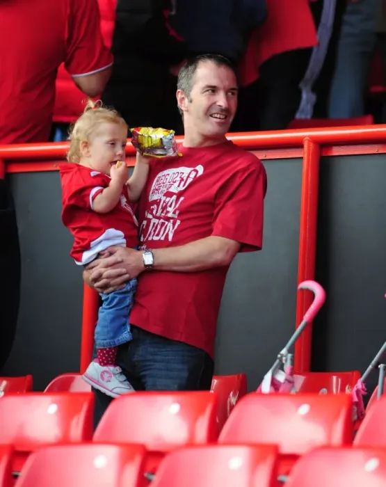 Framed Print : Bristol City FC First Team Open Day 09-10: Behind the Scenes with the Squad
