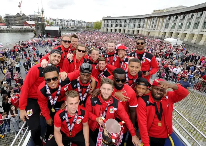 Framed Print : Bristol City FC: League One Victory Celebration with Thousands of Fans and the Trophy Framed Print : Bristol City FC: League One Victory Celebration with Thousands of Fans and the Trophy