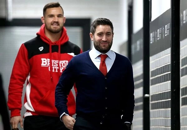 Bristol City FC: Lee Johnson and Bailey Wright Arrive at Derby County's iPro Stadium Ahead of Championship Clash