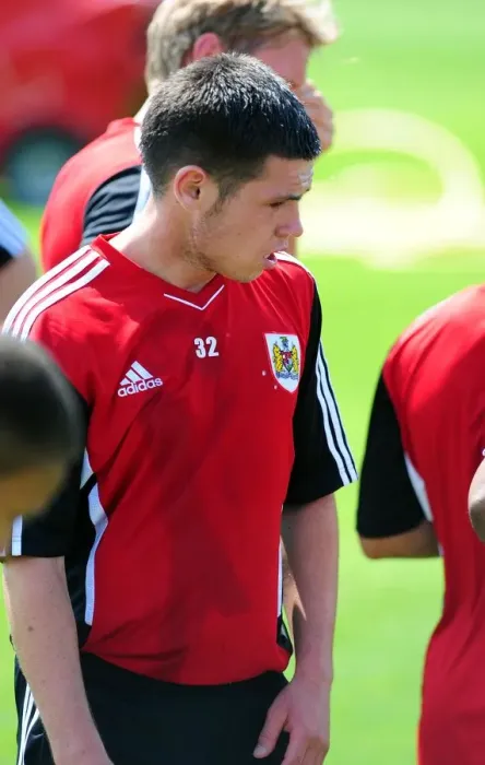 Framed Print : Bristol City FC: Lewis Carey in Deep Focus during Intense Pre-season Training Framed Print : Bristol City FC: Lewis Carey in Deep Focus during Intense Pre-season Training