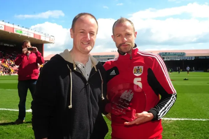 Framed Print : Bristol City FC: Louis Carey Receives Award vs. Huddersfield Town (27-04-2013) Framed Print : Bristol City FC: Louis Carey Receives Award vs. Huddersfield Town (27-04-2013)
