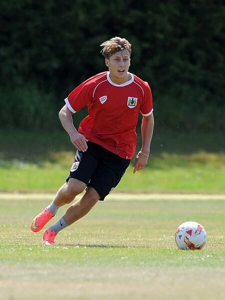 Bristol City FC: Luke Freeman Training Focus (July 2, 2014)