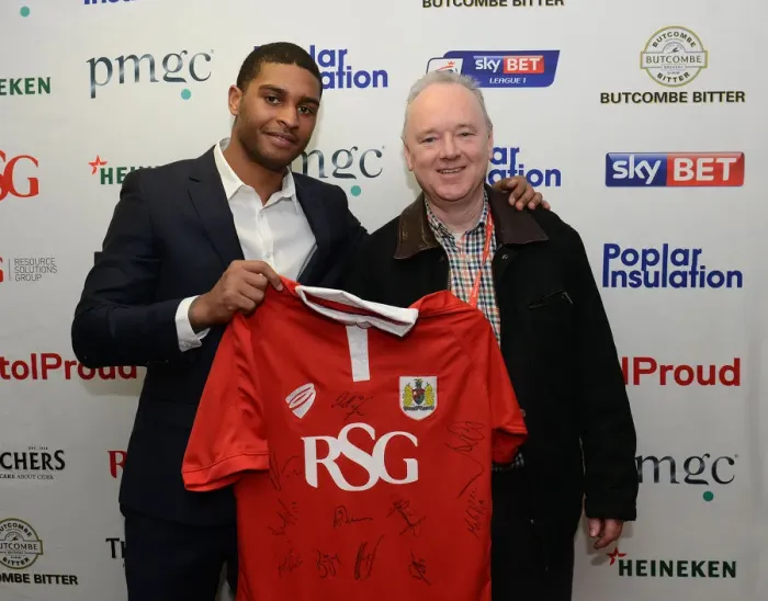 Framed Print : Bristol City FC: Man of the Match Honors vs. Rochdale AFC at Ashton Gate, February 2015 Framed Print : Bristol City FC: Man of the Match Honors vs. Rochdale AFC at Ashton Gate, February 2015