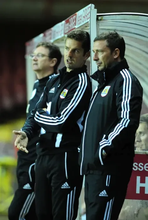 Framed Print : Bristol City FC: Manager Derek McInnes and U21 Boss Alex Russell Discuss Team Strategies during Training Session (Bristol City U21s vs Brentford U21s, 04 / 09 / 2012) Framed Print : Bristol City FC: Manager Derek McInnes and U21 Boss Alex Russell Discuss Team Strategies during Training Session (Bristol City U21s vs Brentford U21s, 04 / 09 / 2012)