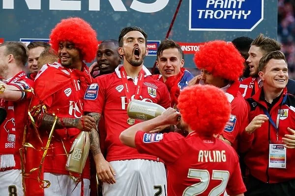 Bristol City FC: Marlon Pack Celebrates Johnstones Paint Trophy Victory over Walsall