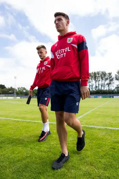 Framed Print : Bristol City FC: Max O'Leary and Jamie Paterson in Pre-season Action against Guernsey FC, 2017