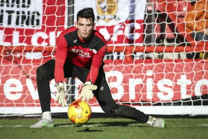 Framed Print : Bristol City FC: Max O'Leary Warming Up Ahead of Bristol City v Hull City (November 2015) Framed Print : Bristol City FC: Max O'Leary Warming Up Ahead of Bristol City v Hull City (November 2015)