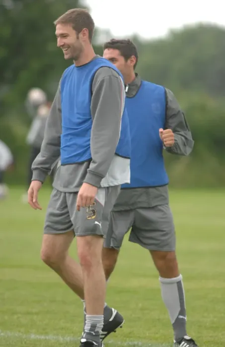 Framed Print : Bristol City FC: McCombe and Orr in Training (07-08) Framed Print : Bristol City FC: McCombe and Orr in Training (07-08)