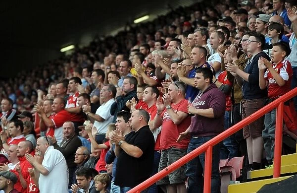 Bristol City FC: Minutes Applause for Mark Saunders (54) at Ashton Gate