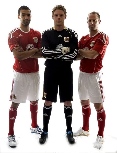 Bristol City FC: New Kit Unveiled for 09-10 Season