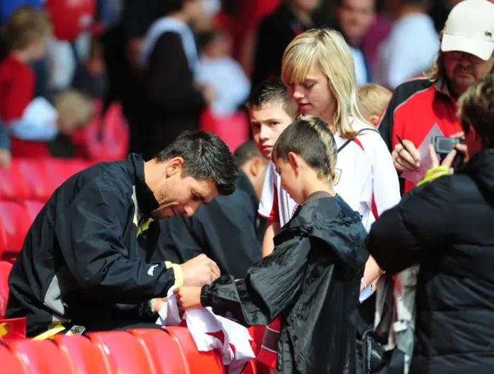 Framed Print : Bristol City FC: Open Day with the First Team - Season 09-10