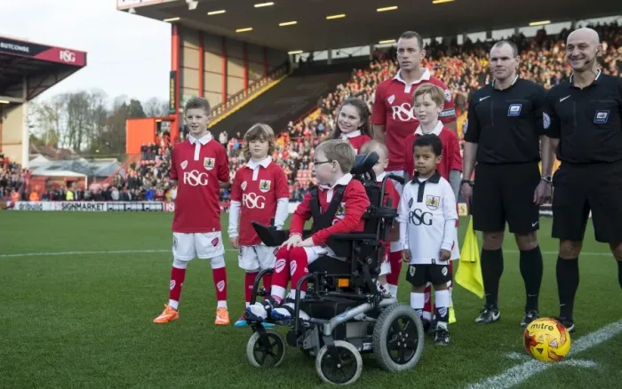 Framed Print : Bristol City FC: Oskar Pycroft and Wade Elliott Leading the Team Out at Ashton Gate - November 2014 (Sky Bet League One) (Bristol City v Preston North End) Framed Print : Bristol City FC: Oskar Pycroft and Wade Elliott Leading the Team Out at Ashton Gate - November 2014 (Sky Bet League One) (Bristol City v Preston North End)