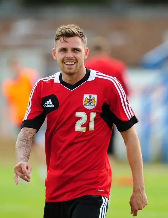 Framed Print : Bristol City FC: Paul Anderson in Action during Pre-Season Training (July 2012)